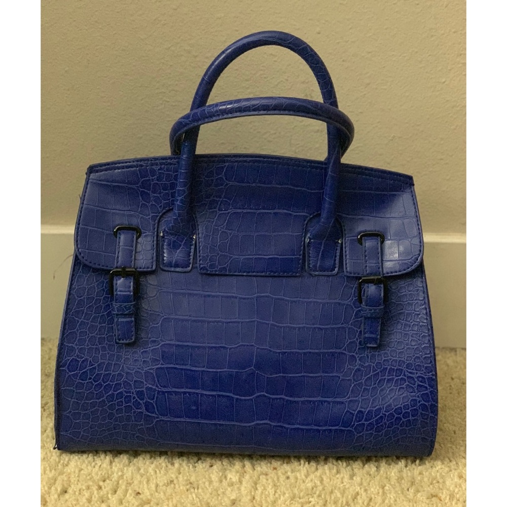 Blue purse !